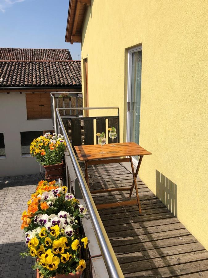 Appartamento Incantevole Con Parcheggio Privato Casteldidone Buitenkant foto