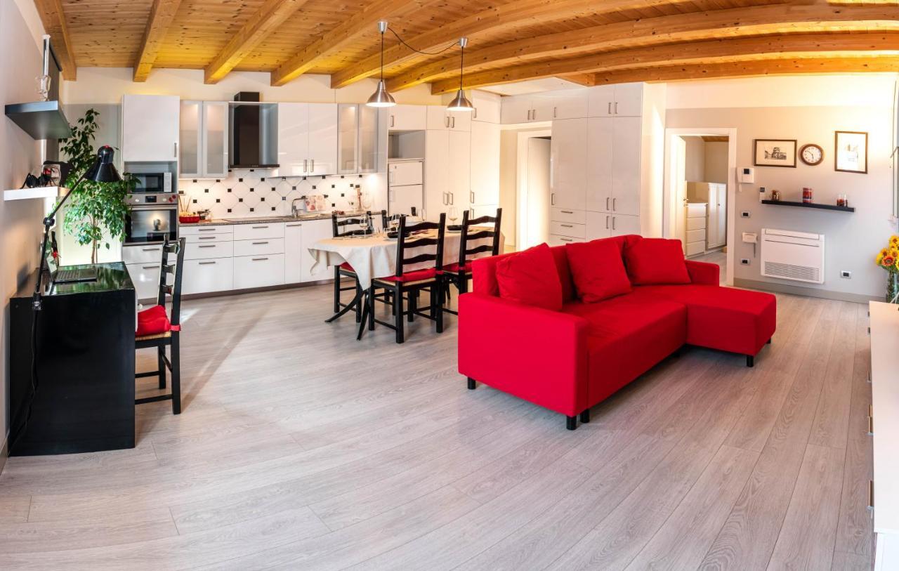 Appartamento Incantevole Con Parcheggio Privato Casteldidone Buitenkant foto