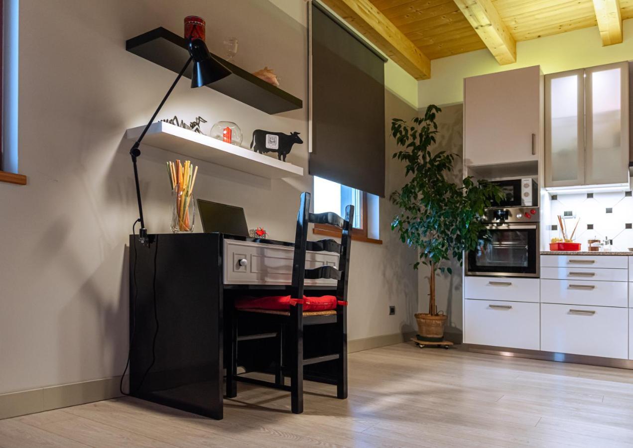 Appartamento Incantevole Con Parcheggio Privato Casteldidone Buitenkant foto
