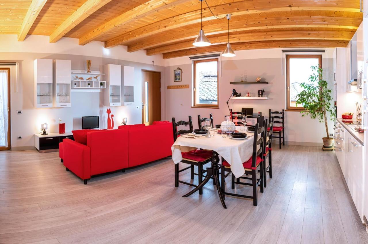 Appartamento Incantevole Con Parcheggio Privato Casteldidone Buitenkant foto
