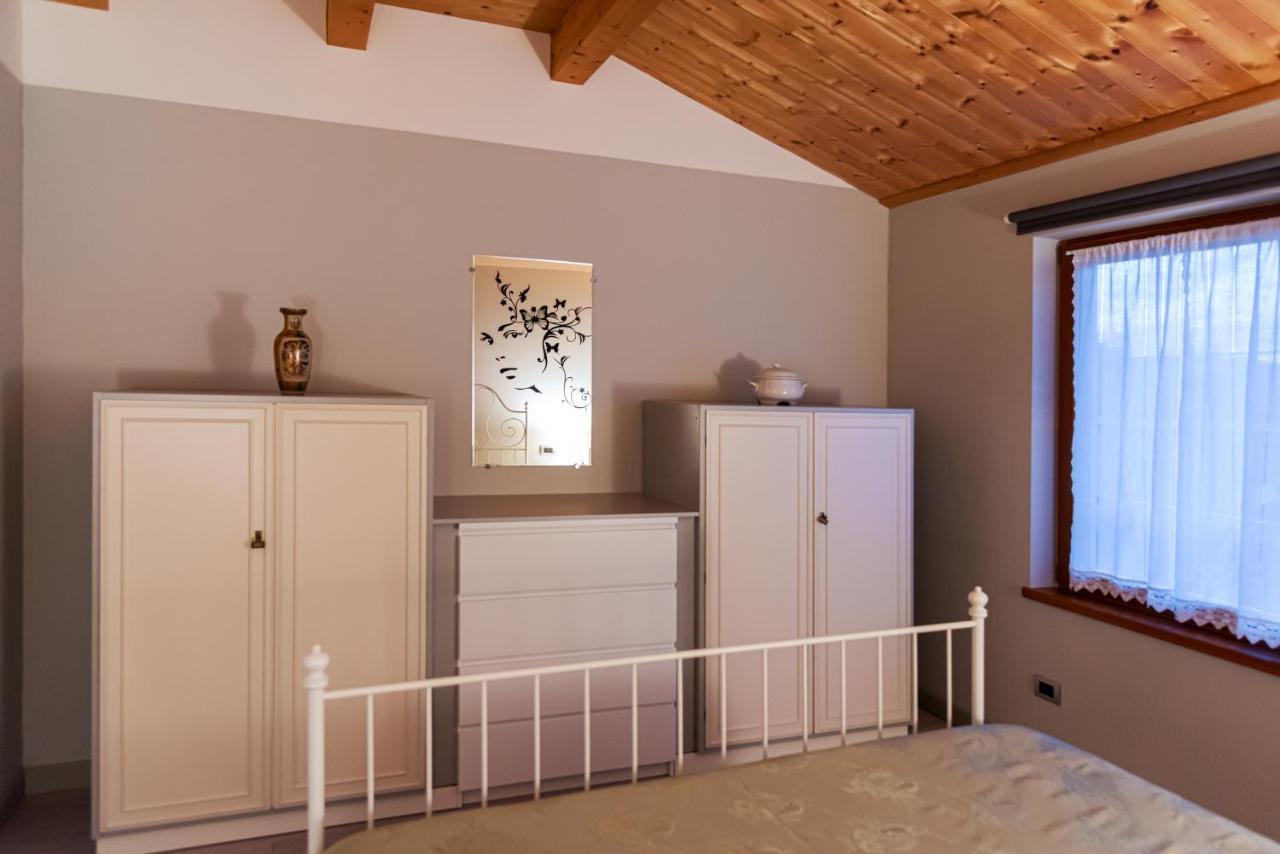 Appartamento Incantevole Con Parcheggio Privato Casteldidone Buitenkant foto